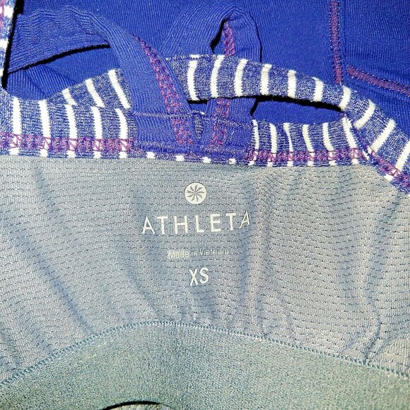 Athleta Fulfillment Tank Top XS Amalfi Blue Sliding T-Back Built-In Bra Workout - Picture 4 of 5